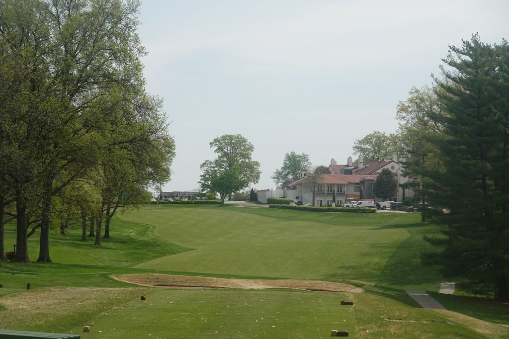 18th (Oasis) Hole at St. Louis Country Club (412 Yard Par 4)